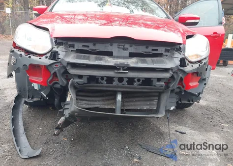 2014 Ford Focus Se из США, поврежденный, VIN 1FADP3F28EL158945